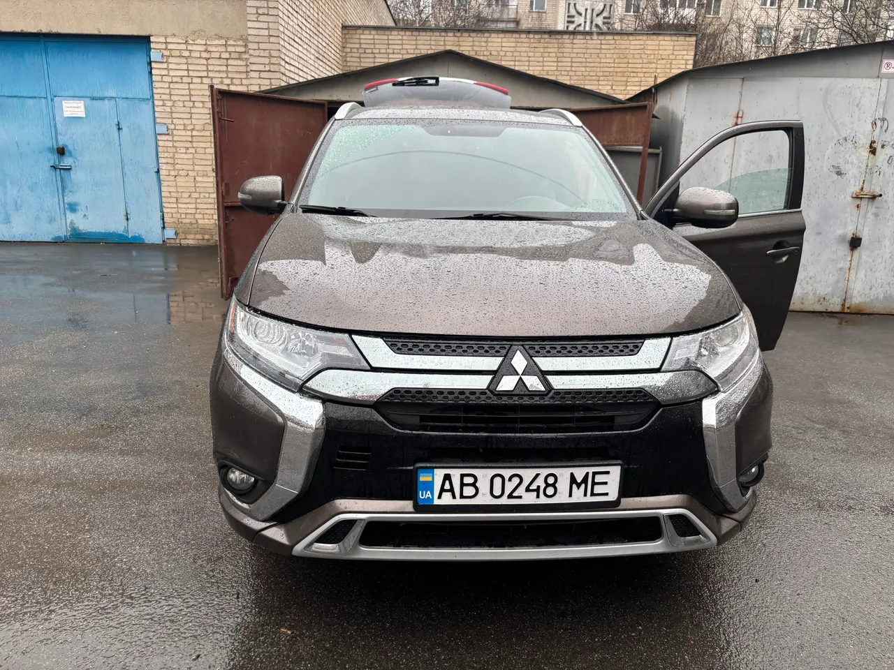 Mitsubishi Outlander - фото 14