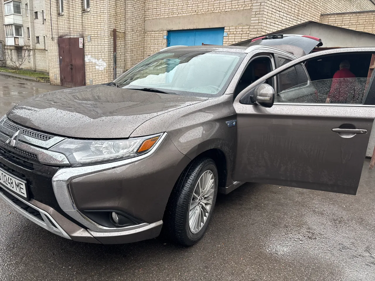 Mitsubishi Outlander - фото 11