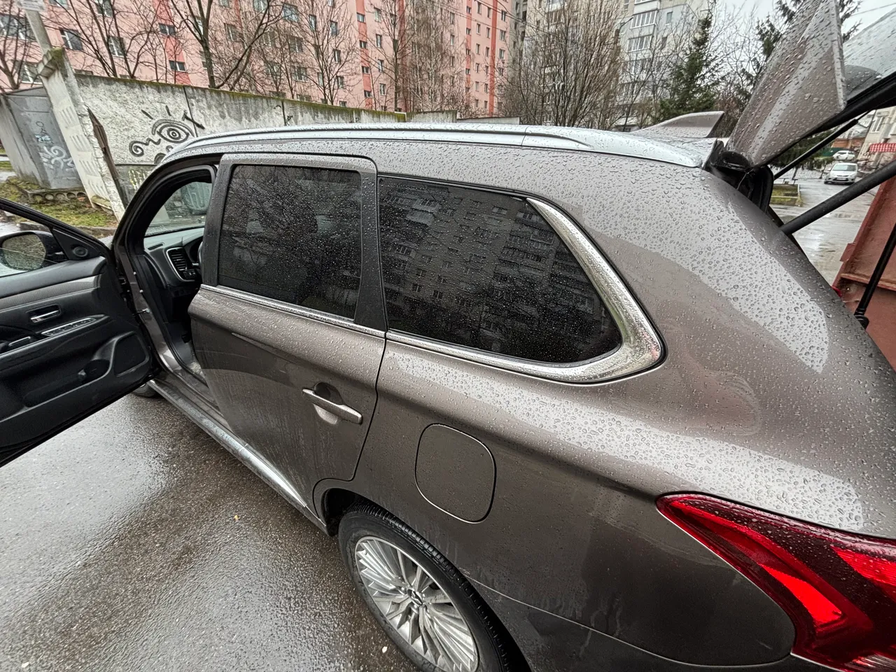 Mitsubishi Outlander - фото 30