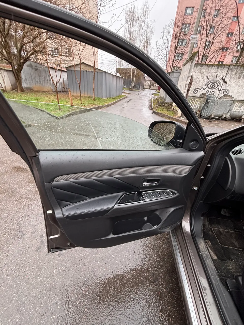 Mitsubishi Outlander - фото 33