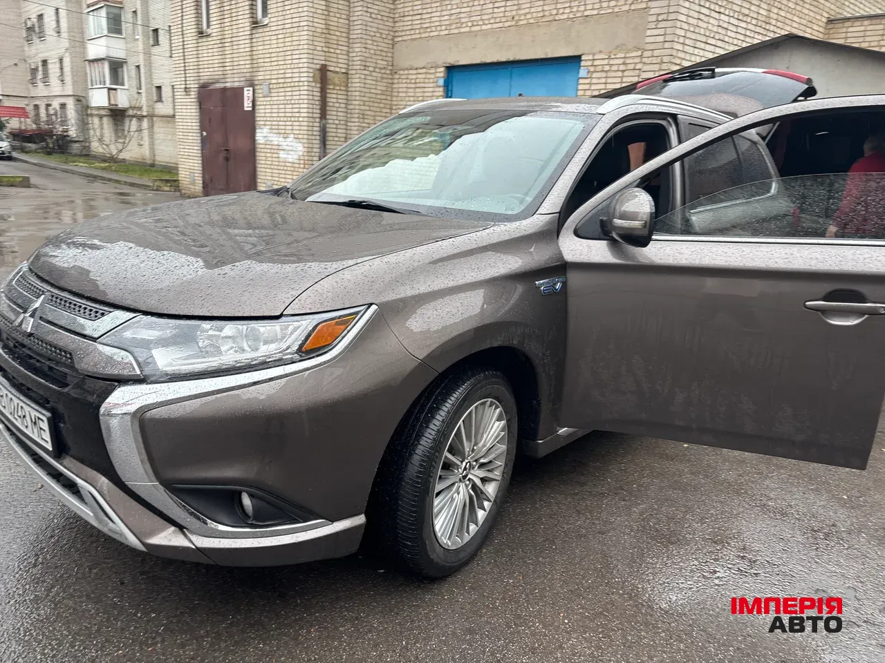 Mitsubishi Outlander - фото 10