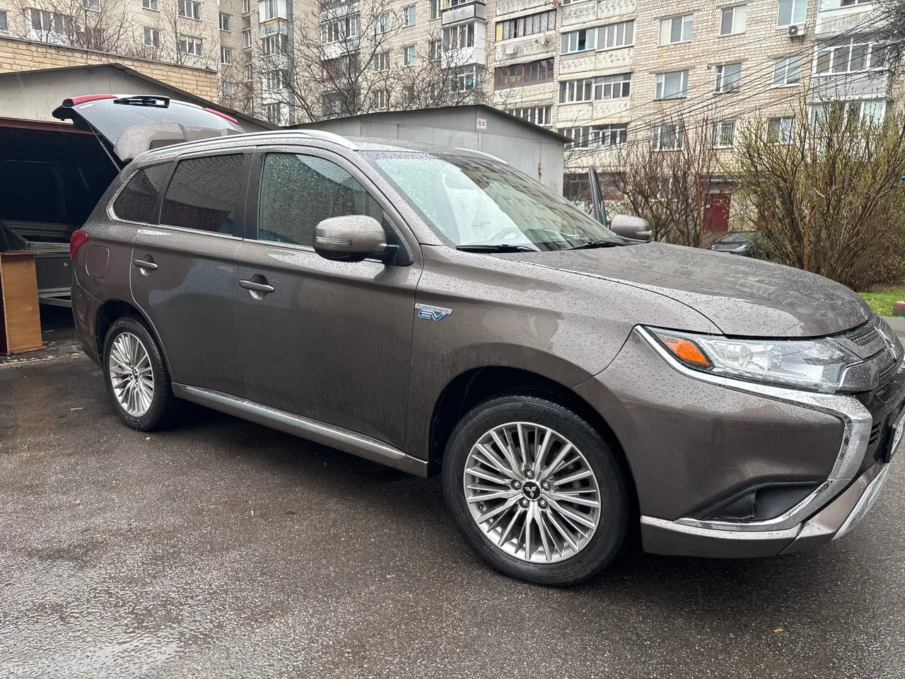 Mitsubishi Outlander - фото 18