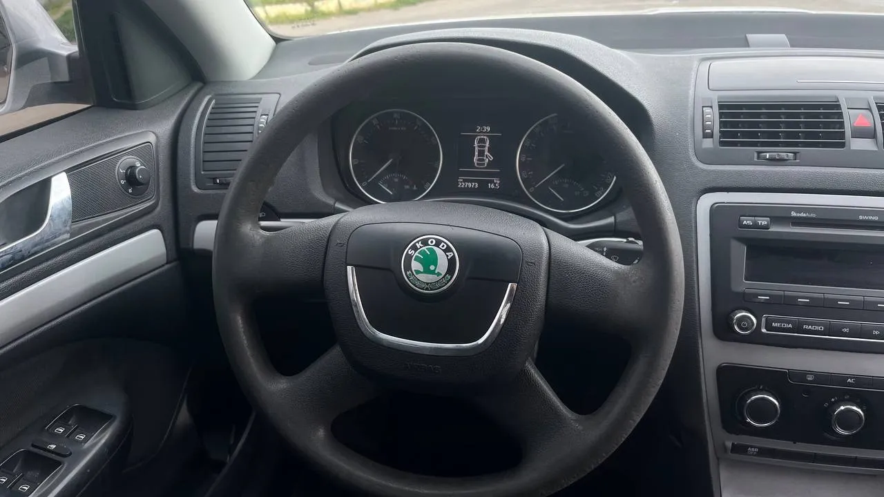 Skoda Octavia - фото 13