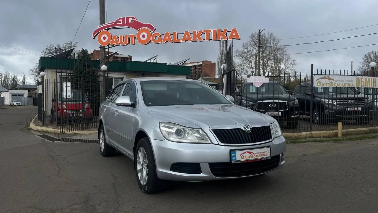 Skoda Octavia - фото 1