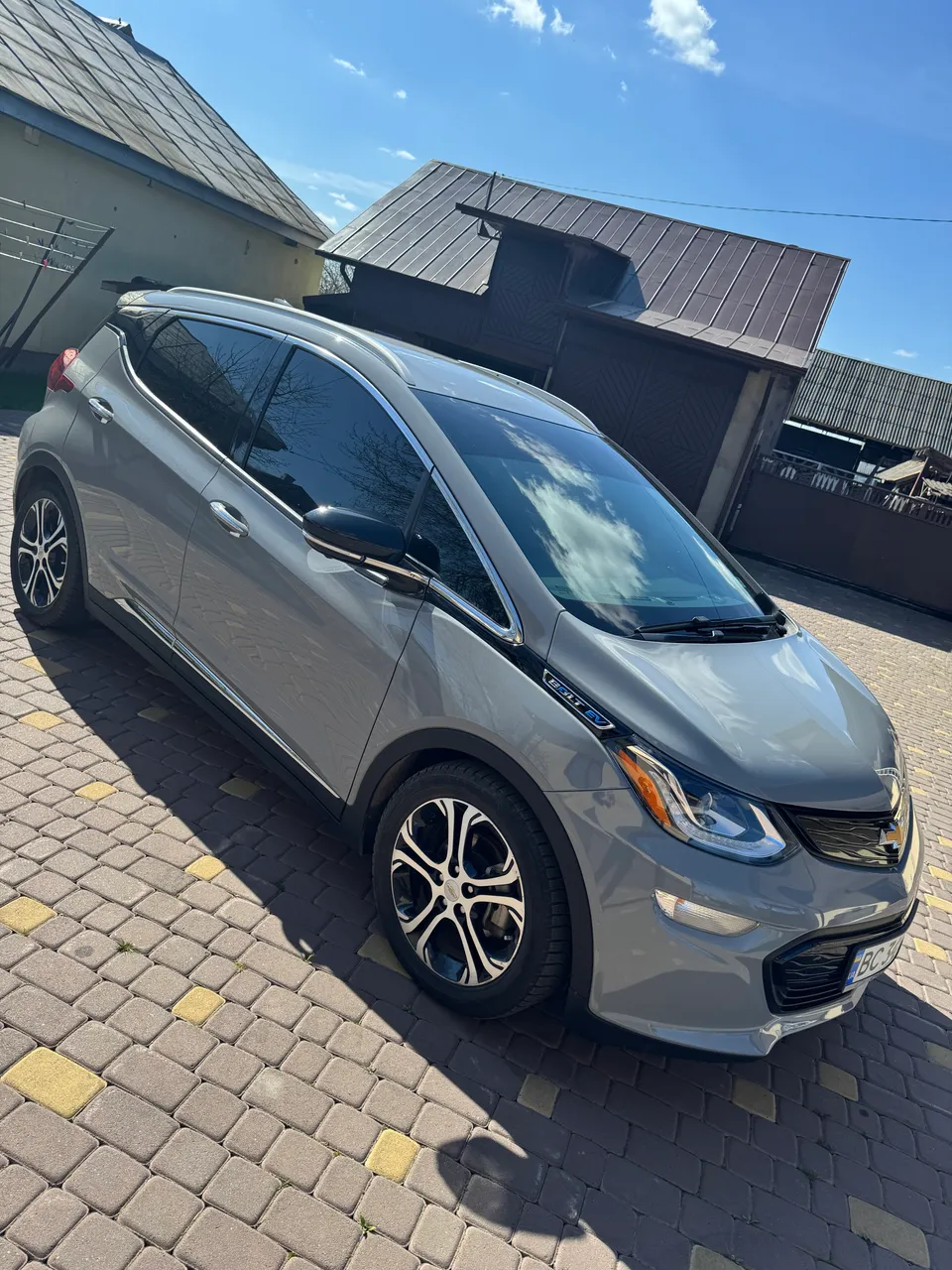 Chevrolet Bolt - фото 2