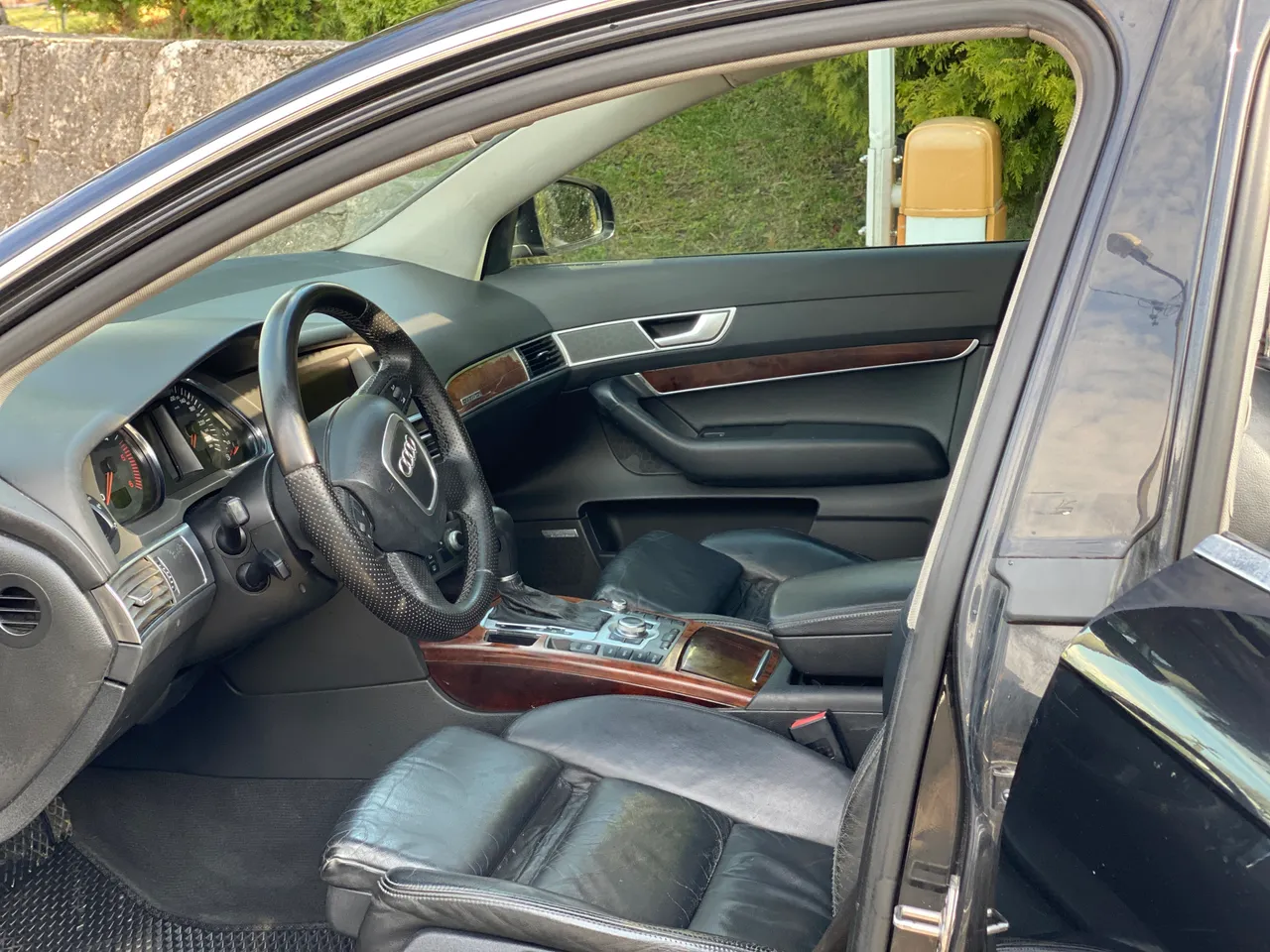 Audi A6 - фото 12