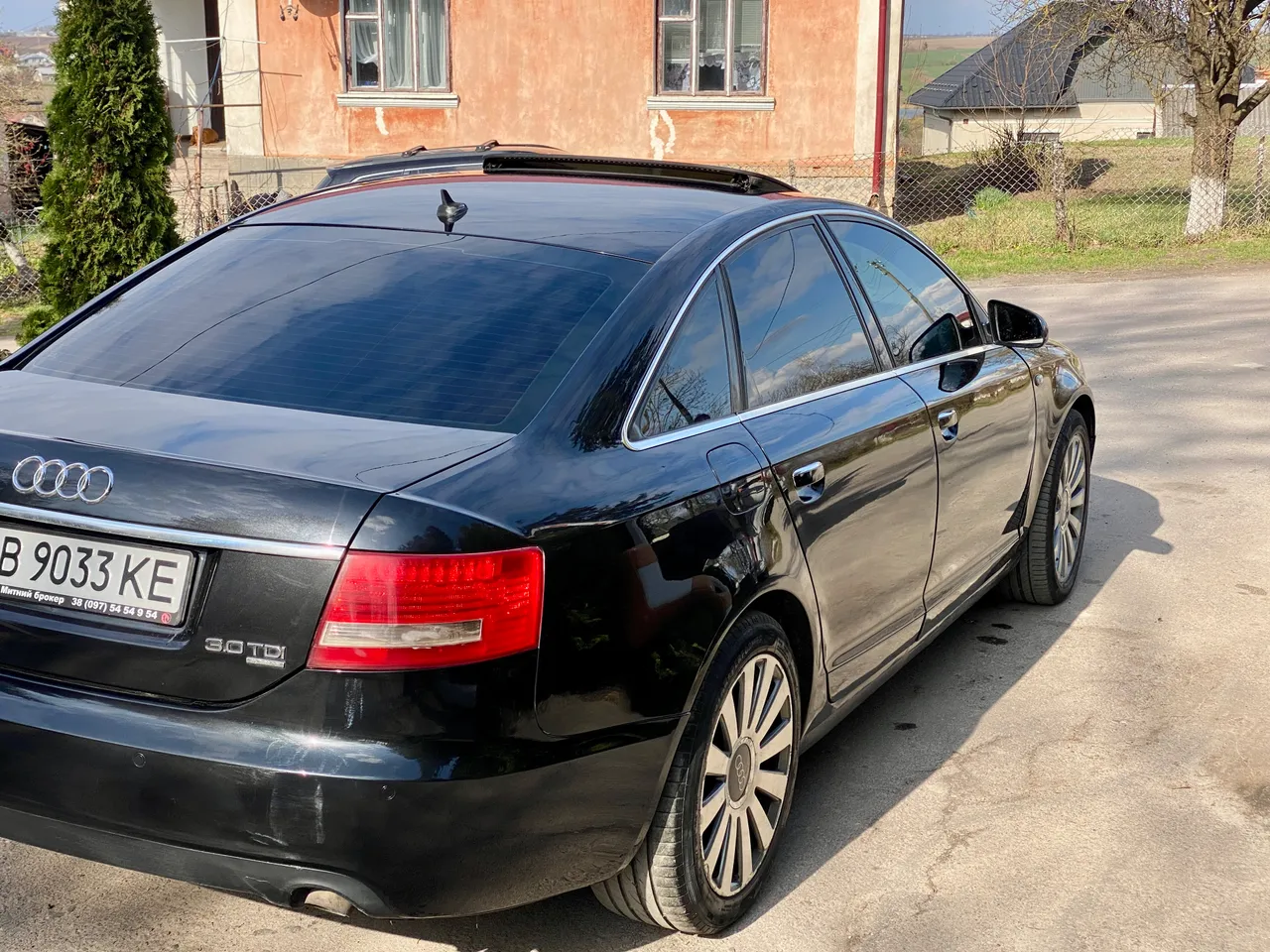 Audi A6 - фото 7