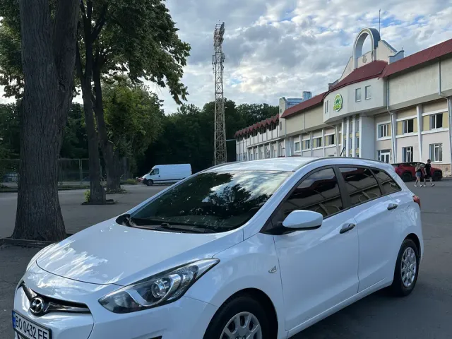 Hyundai i30 - фото 4