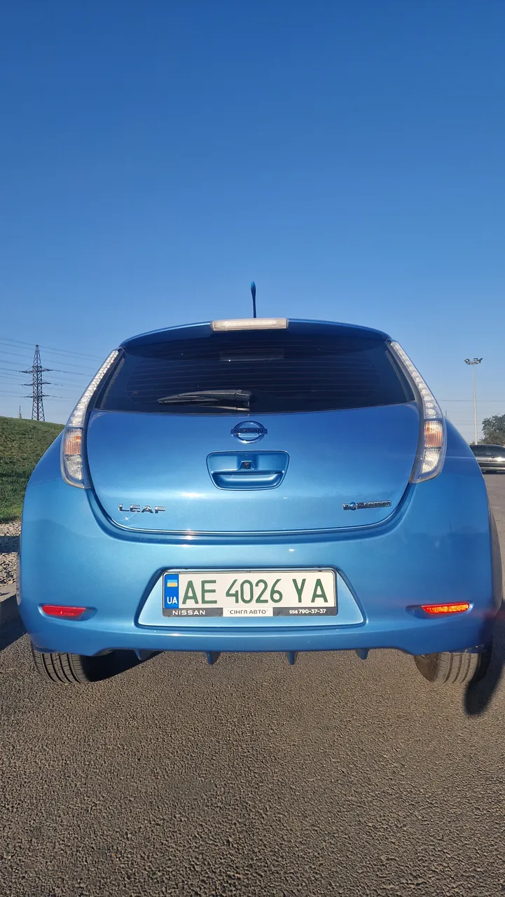 Nissan Leaf - фото 4
