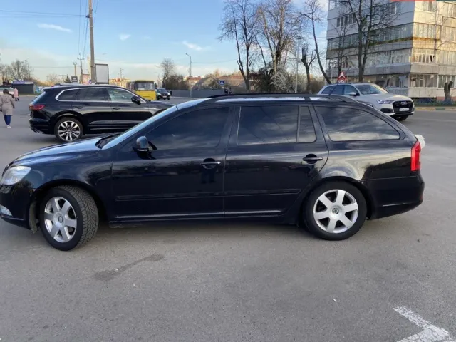 Skoda Octavia - фото 5