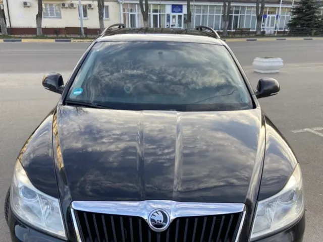 Skoda Octavia - фото 1