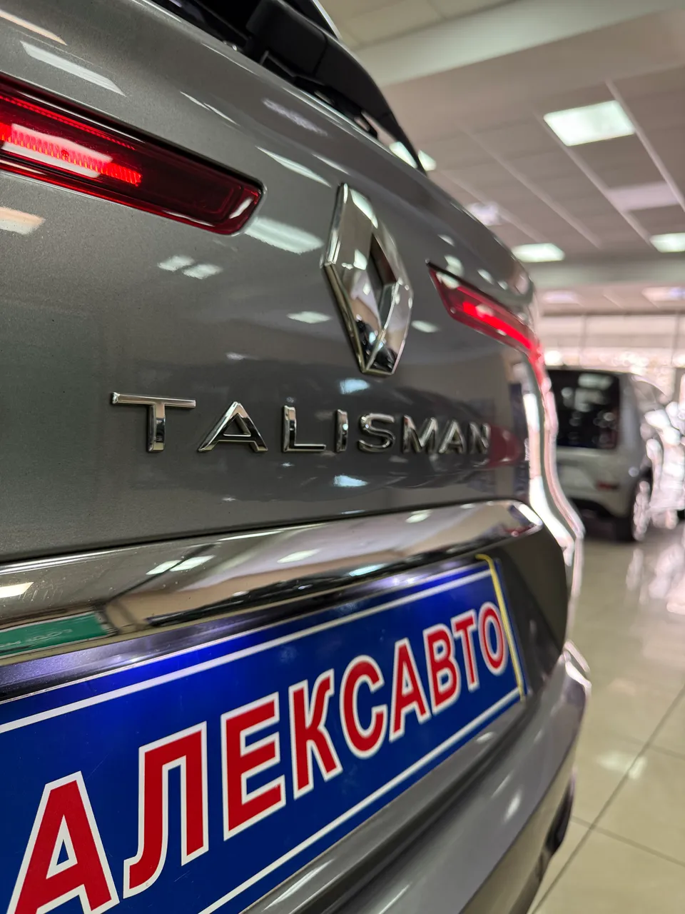 Renault Talisman - фото 3