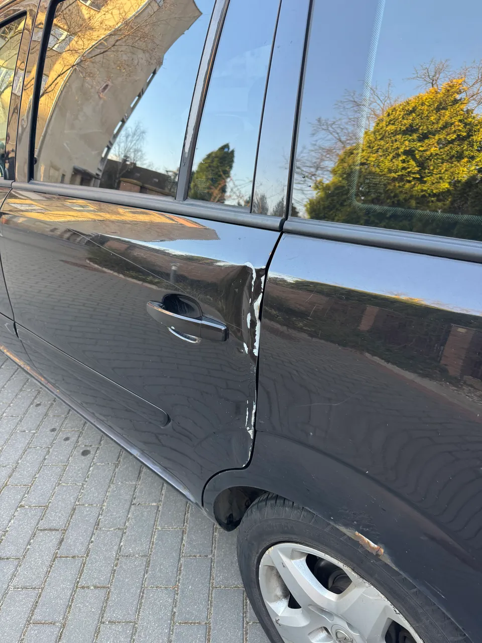 Opel Zafira - фото 16