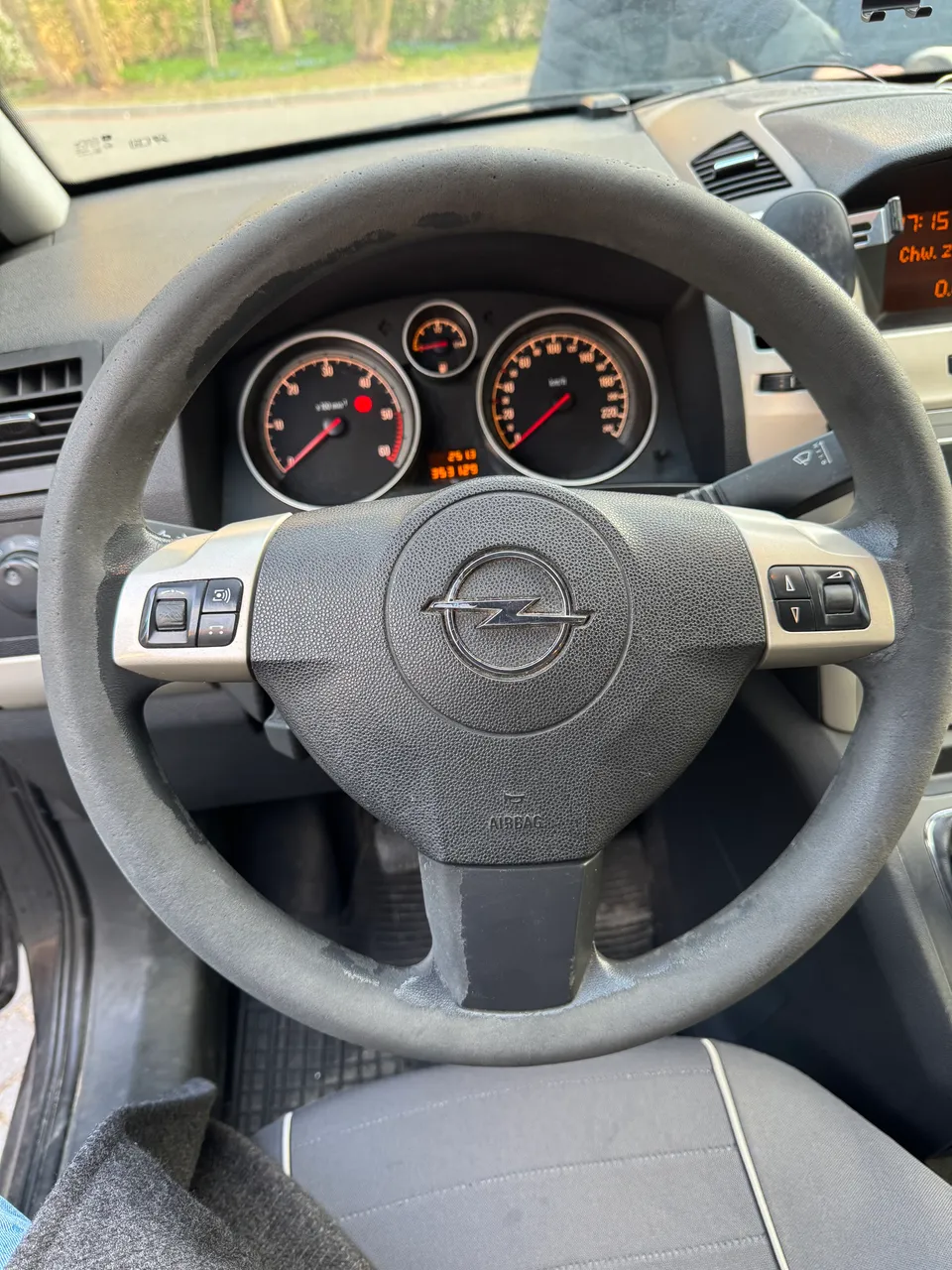 Opel Zafira - фото 7