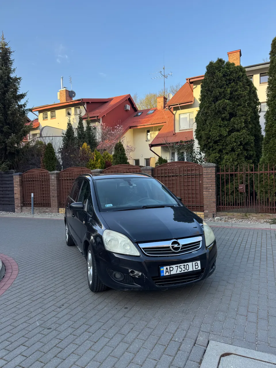 Opel Zafira - фото 2