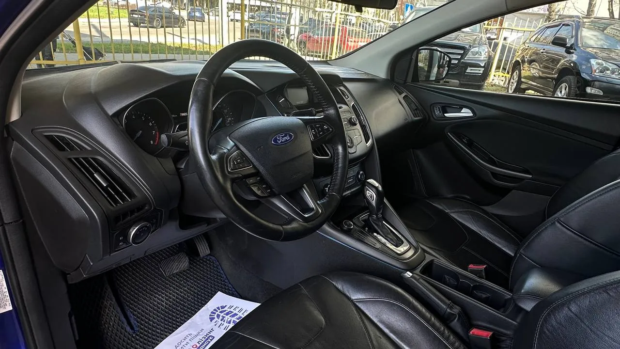 Ford Focus - фото 4