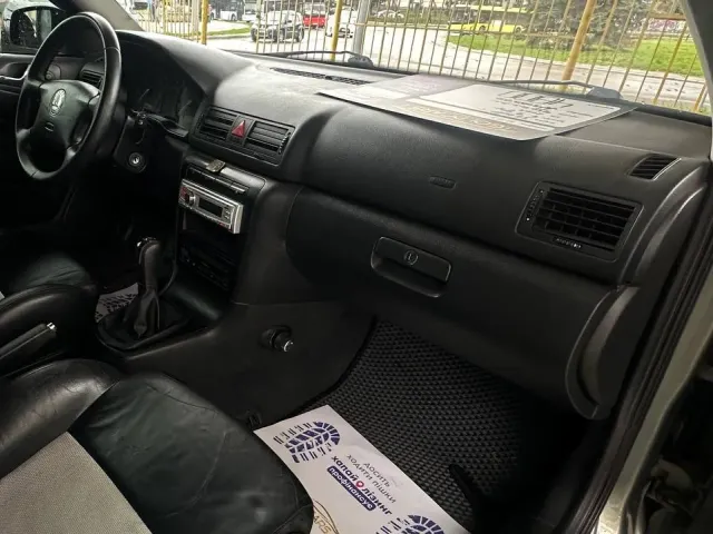 Skoda Octavia - фото 3