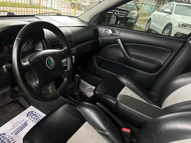 Skoda Octavia - фото 4