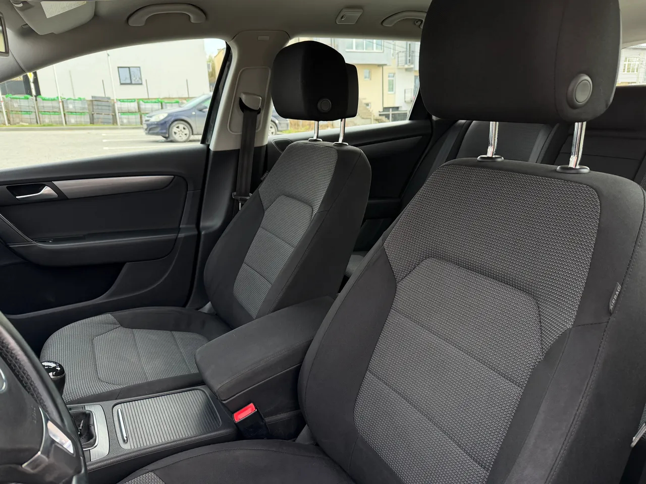 Volkswagen Passat - фото 30