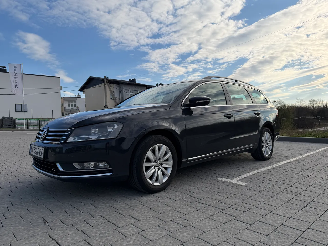 Volkswagen Passat - фото 13