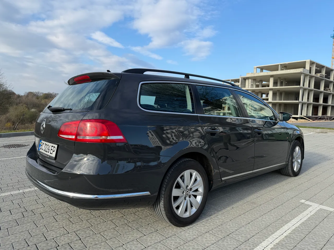 Volkswagen Passat - фото 6