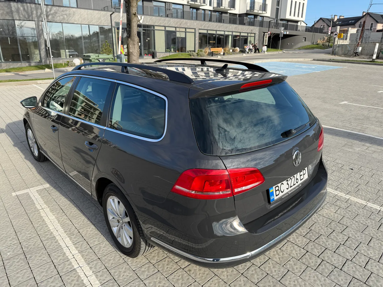 Volkswagen Passat - фото 10