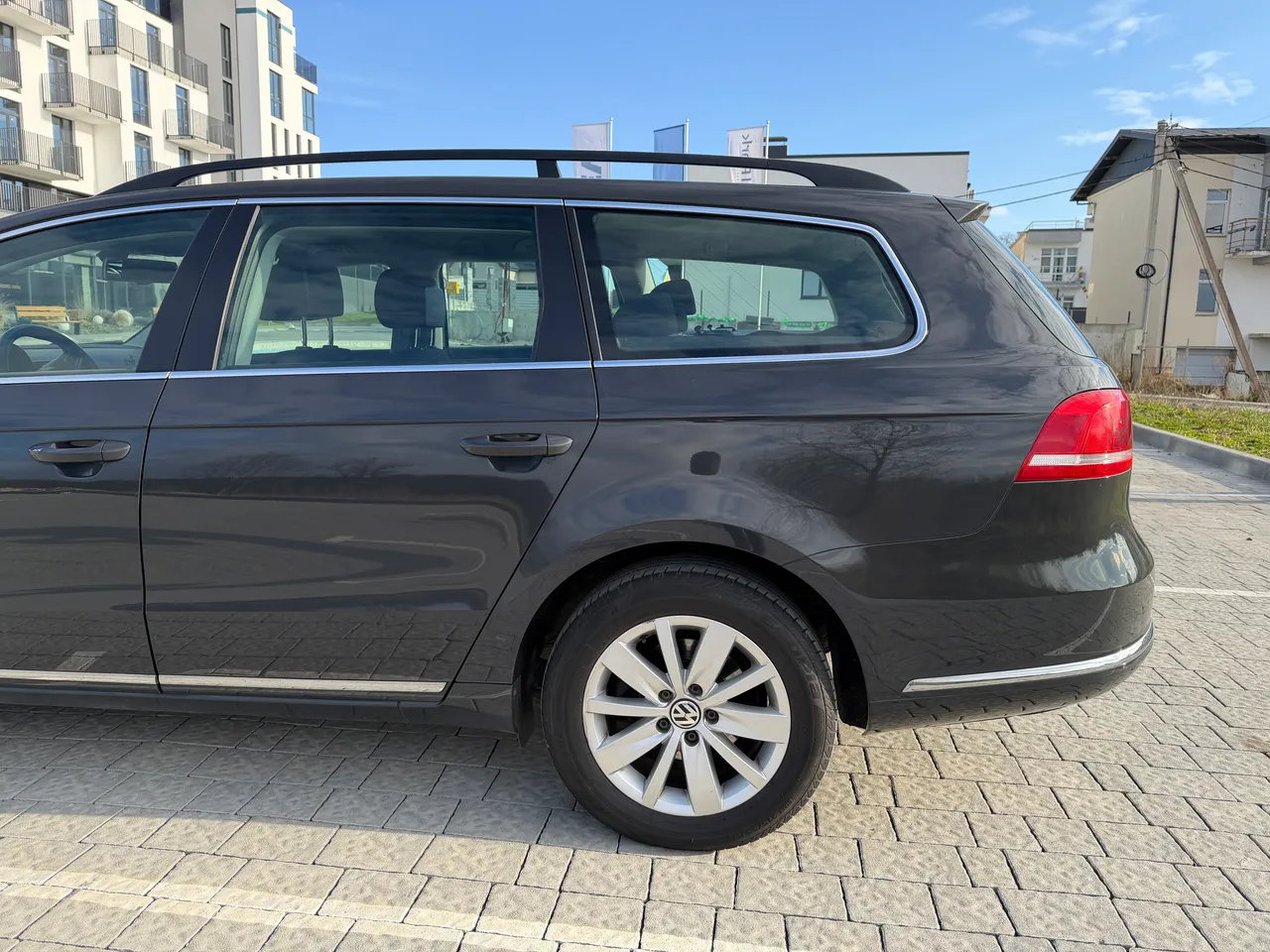 Volkswagen Passat - фото 11