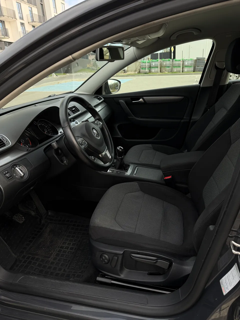 Volkswagen Passat - фото 18