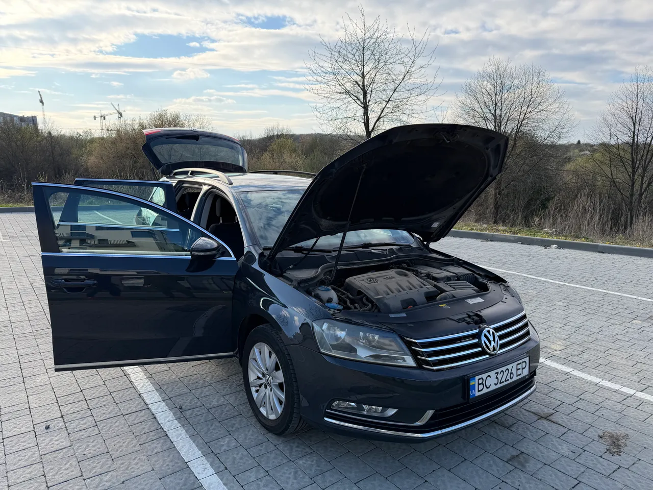 Volkswagen Passat - фото 16