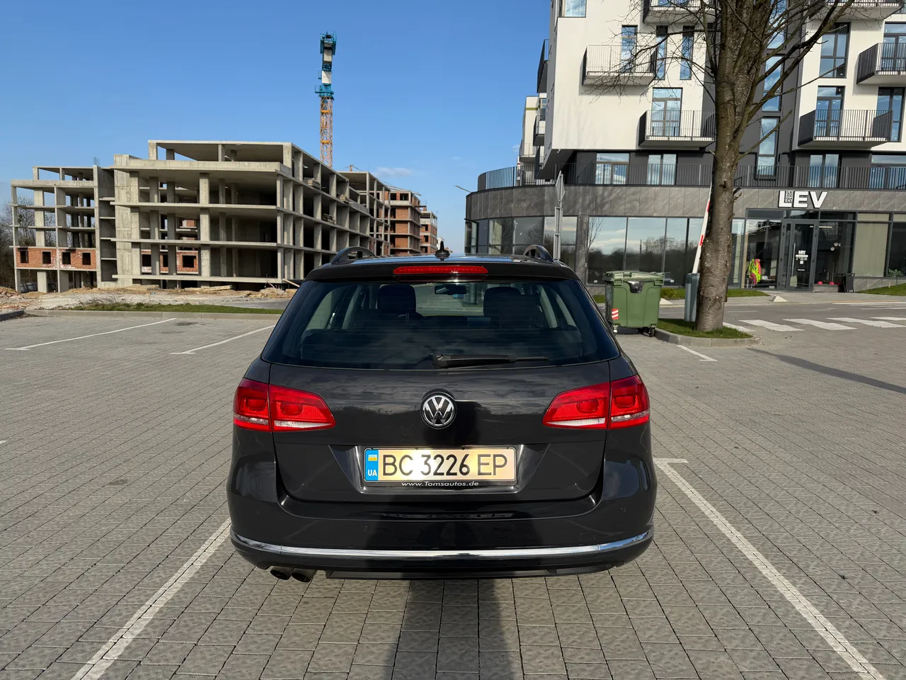 Volkswagen Passat - фото 8