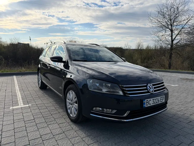 Volkswagen Passat - фото 4