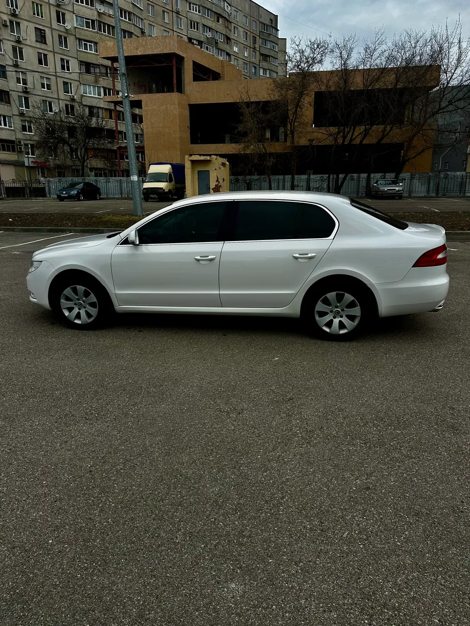 Skoda Superb - фото 9