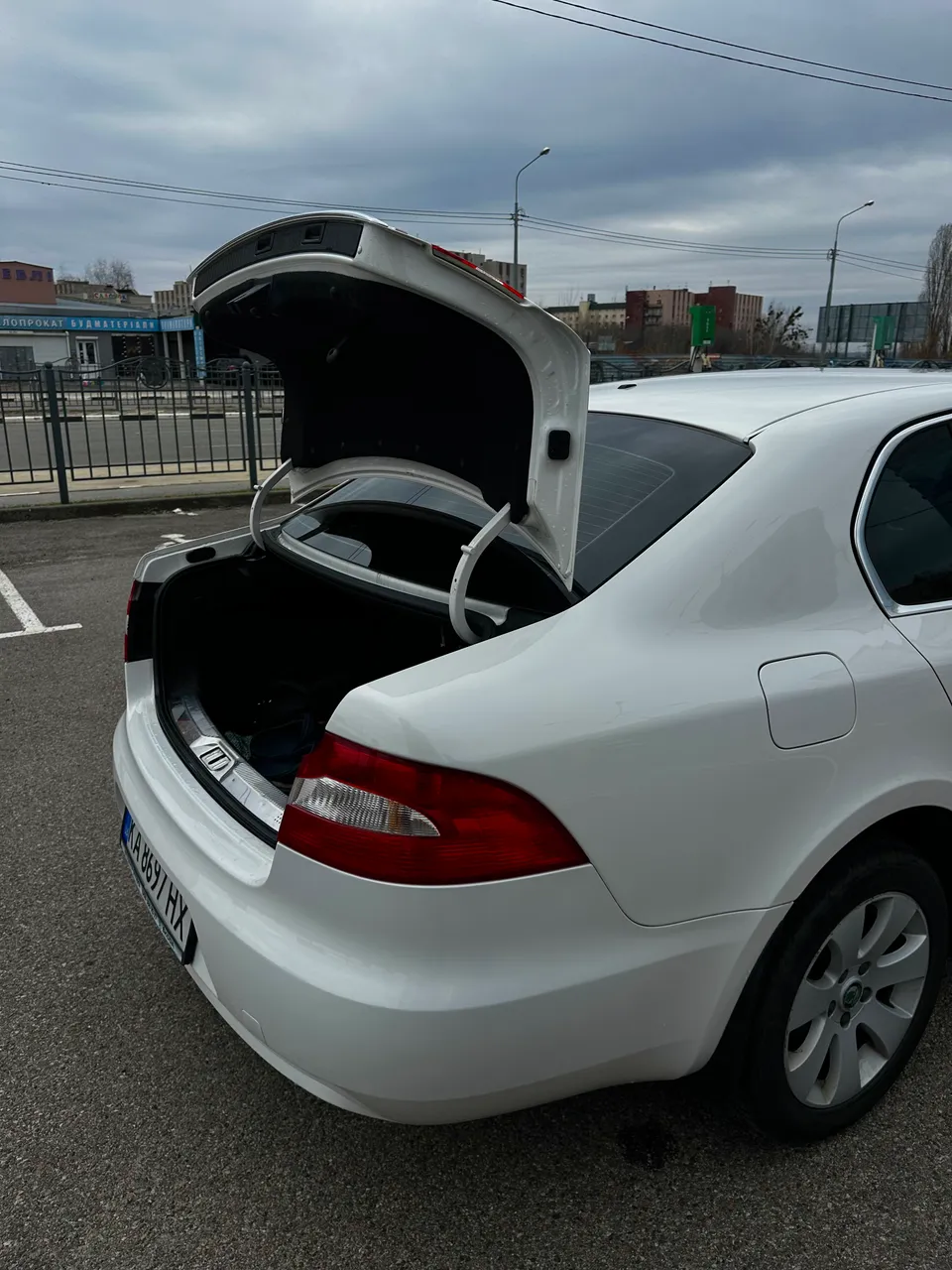 Skoda Superb - фото 18