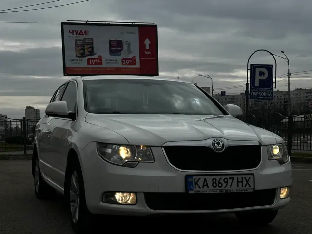 Skoda Superb - фото 2