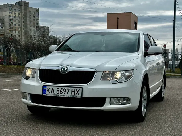Skoda Superb - фото 3