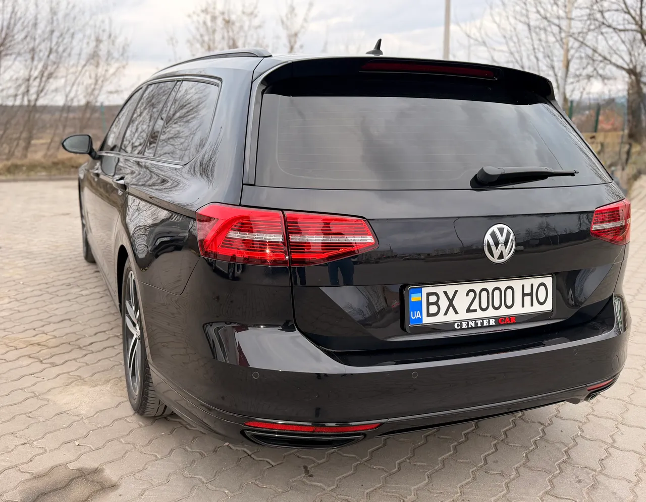 Volkswagen Passat - фото 11