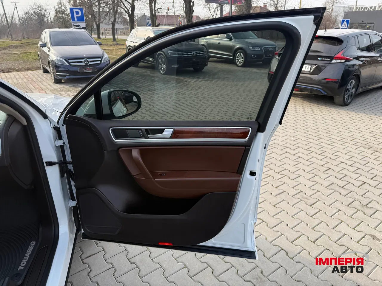 Volkswagen Touareg - фото 16