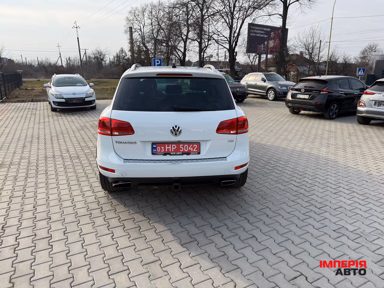 Volkswagen Touareg - фото 8