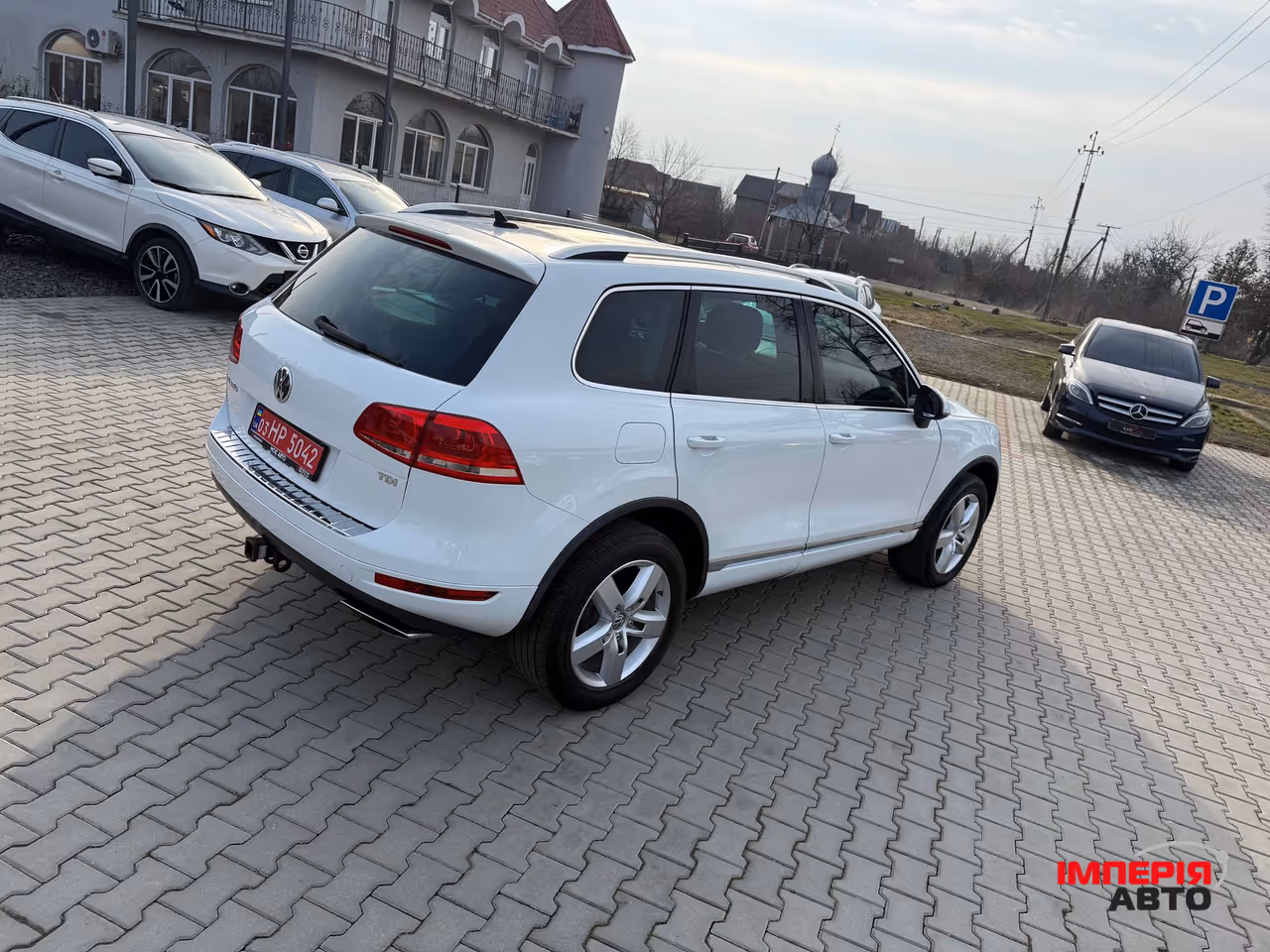 Volkswagen Touareg - фото 11