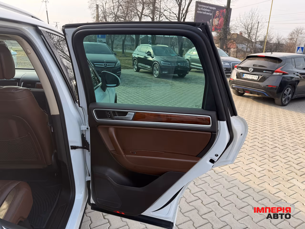 Volkswagen Touareg - фото 23