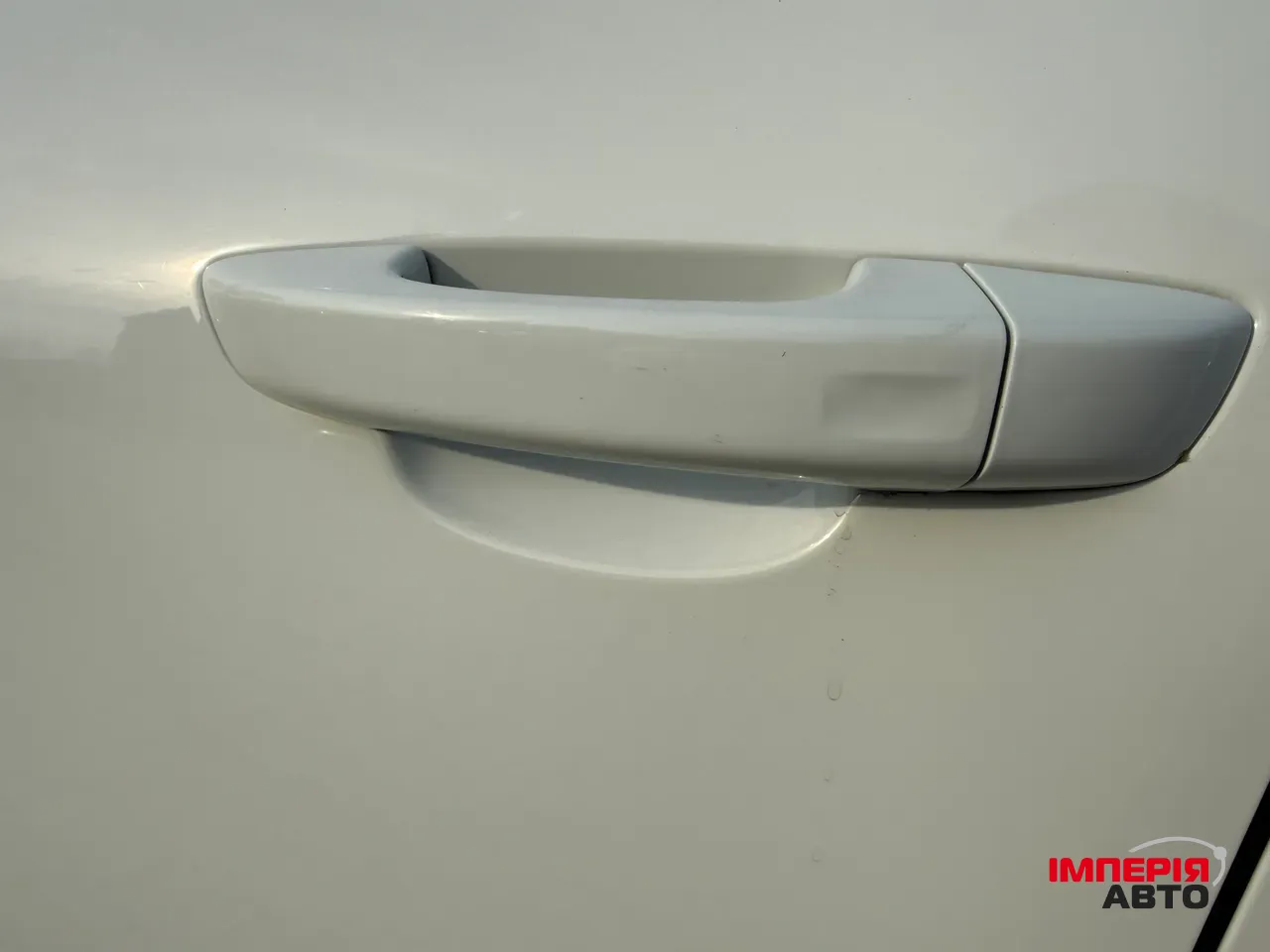 Volkswagen Touareg - фото 6