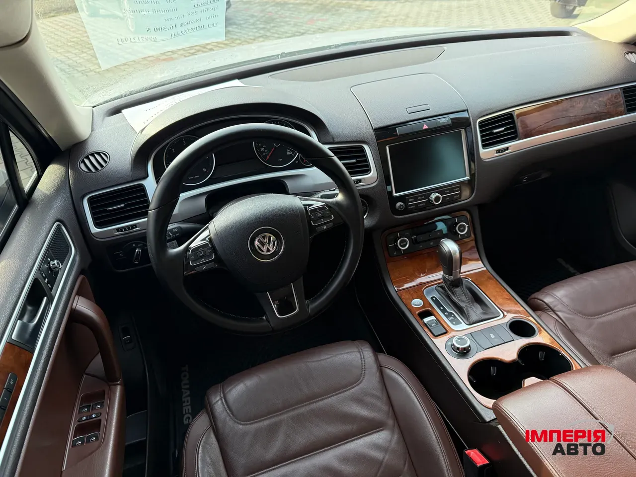 Volkswagen Touareg - фото 11