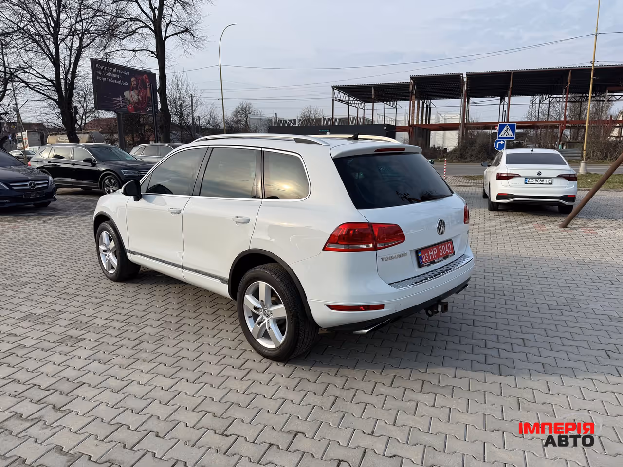 Volkswagen Touareg - фото 6