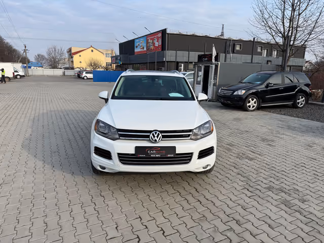 Volkswagen Touareg - фото 3