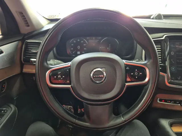 Volvo XC90 - фото 2