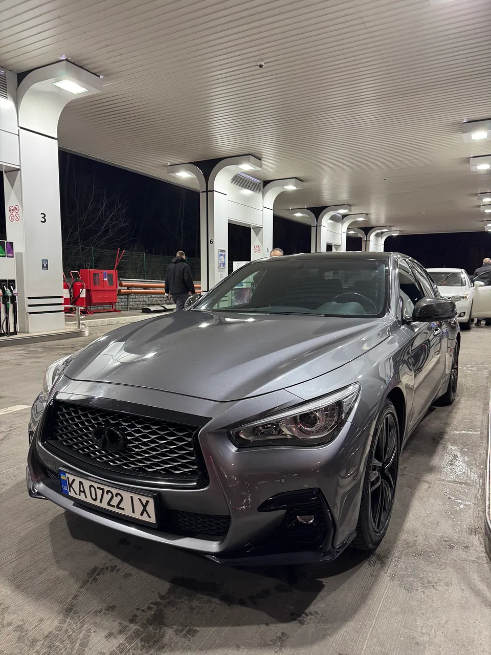 Infiniti Q50 - фото 1