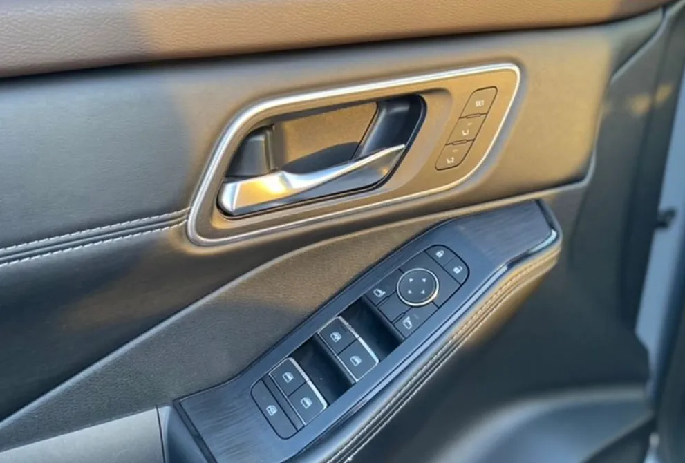 Nissan Rogue - фото 18