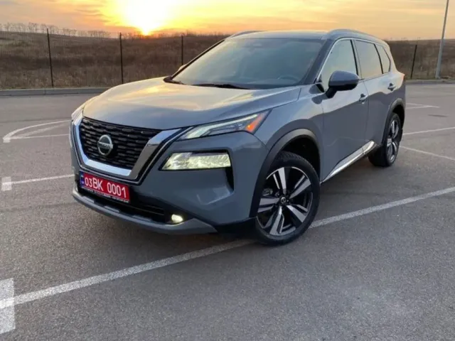 Nissan Rogue - фото 1