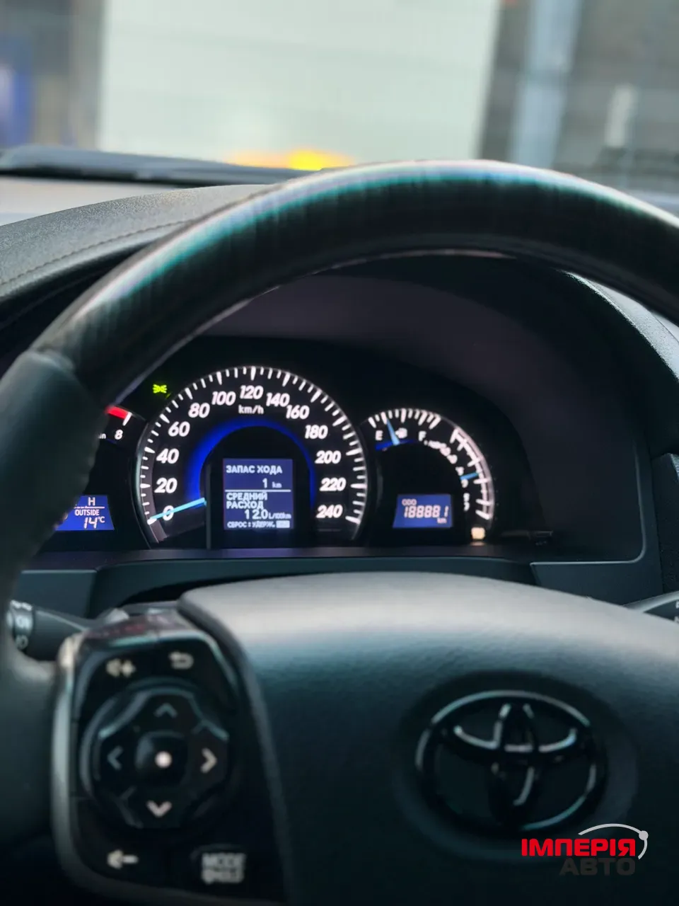 Toyota Camry - фото 8