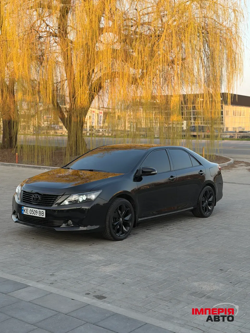 Toyota Camry - фото 3